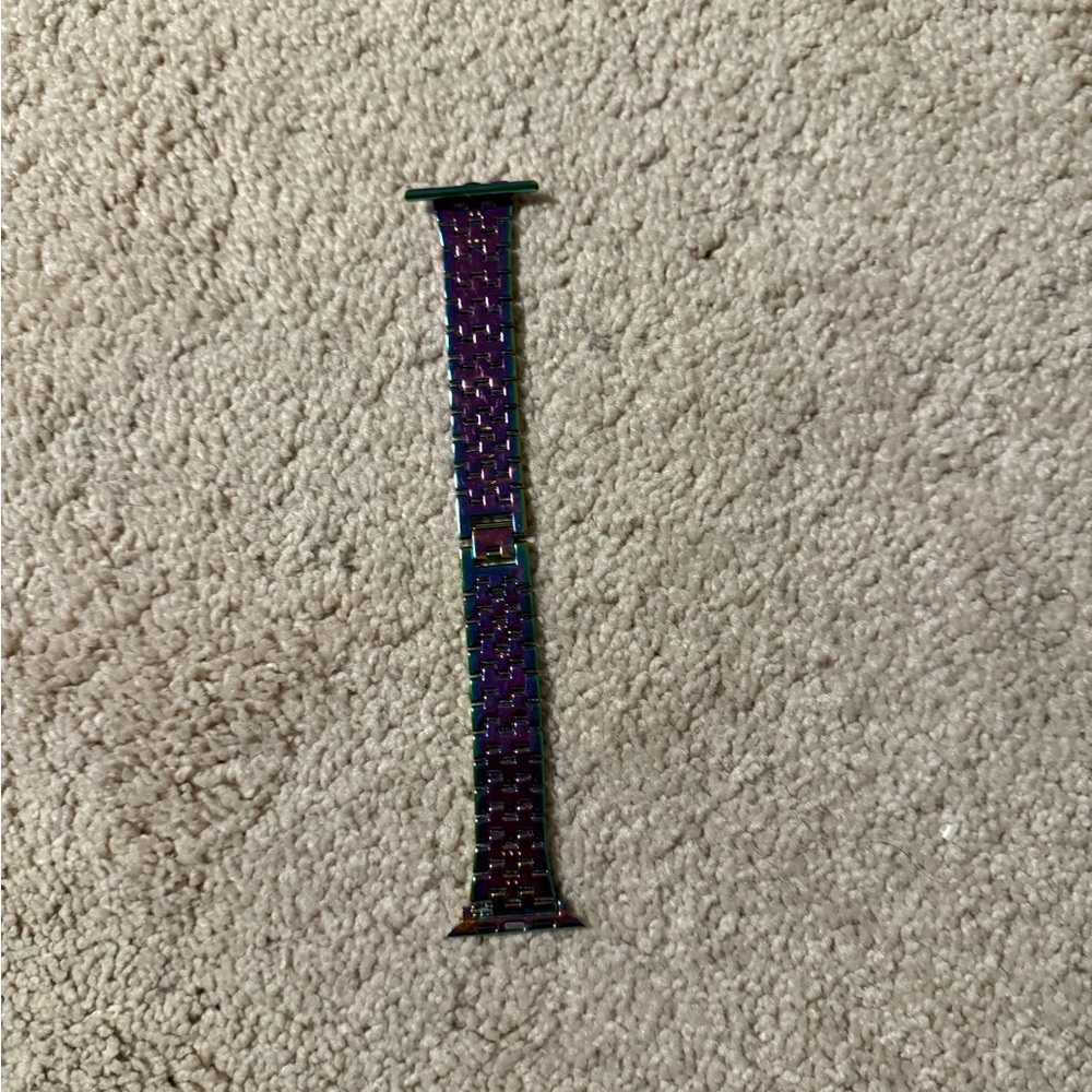 Apple Watch Band – Rhinestone/Mesh Style 
Iridescent Metal Watch Band